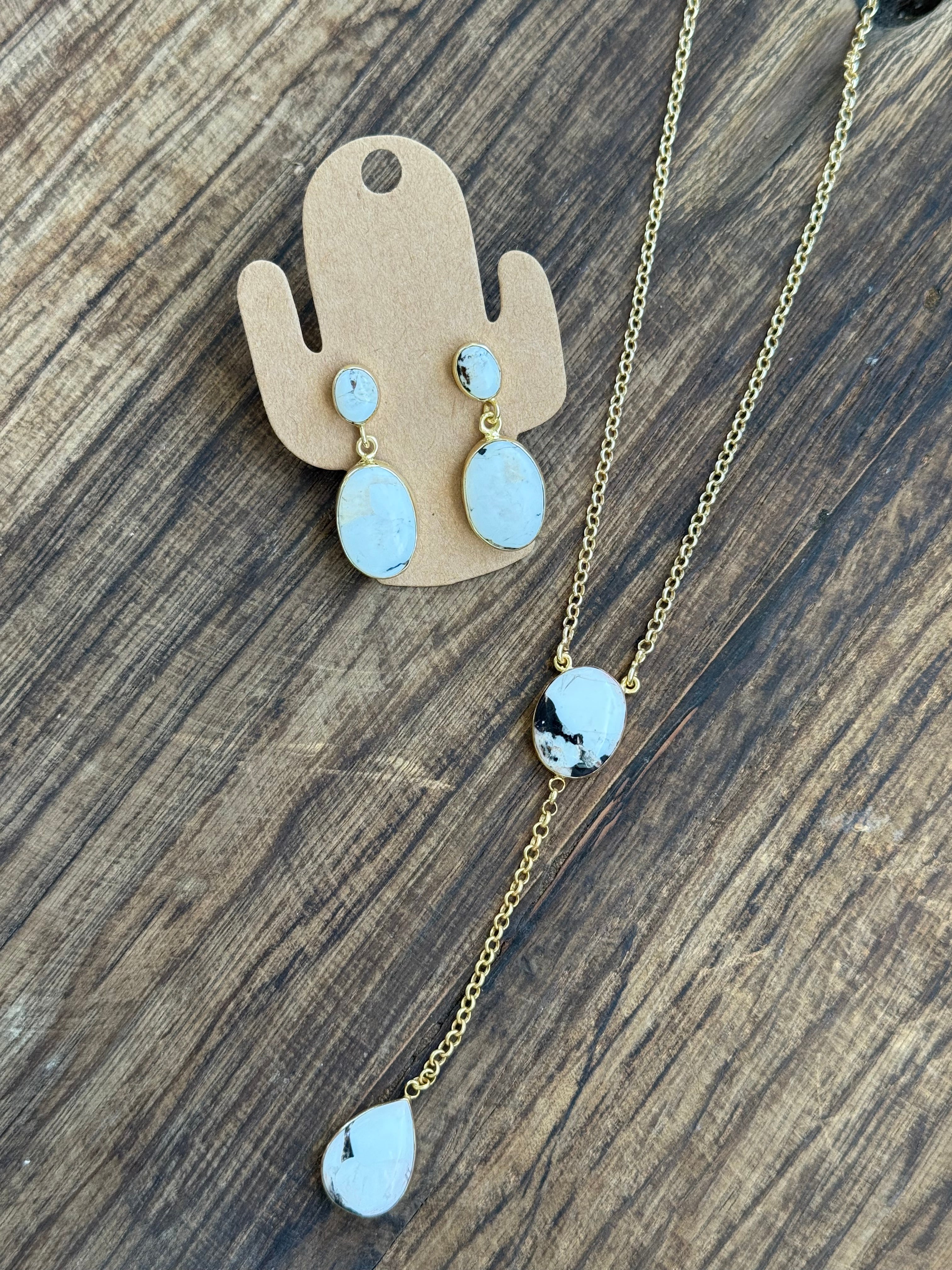 Gold White Buffalo Mini Lariat Set